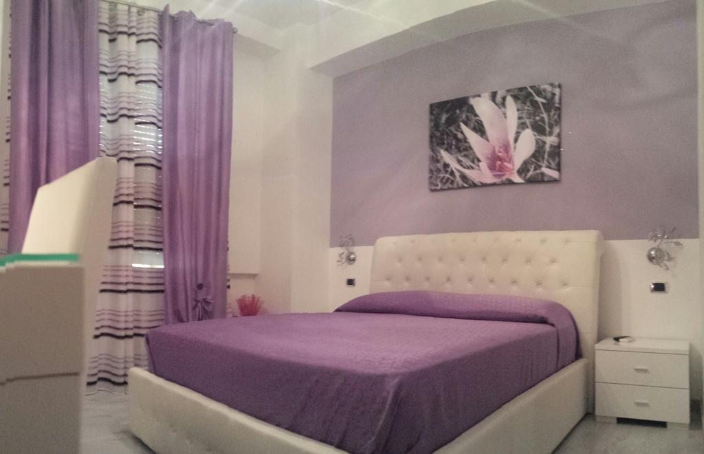 B&B Crystal Messina Room photo